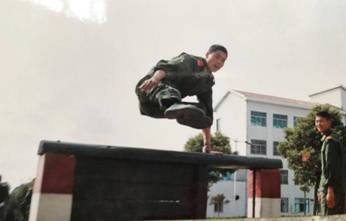 1589450412403220.jpg 军旅照片2.jpg