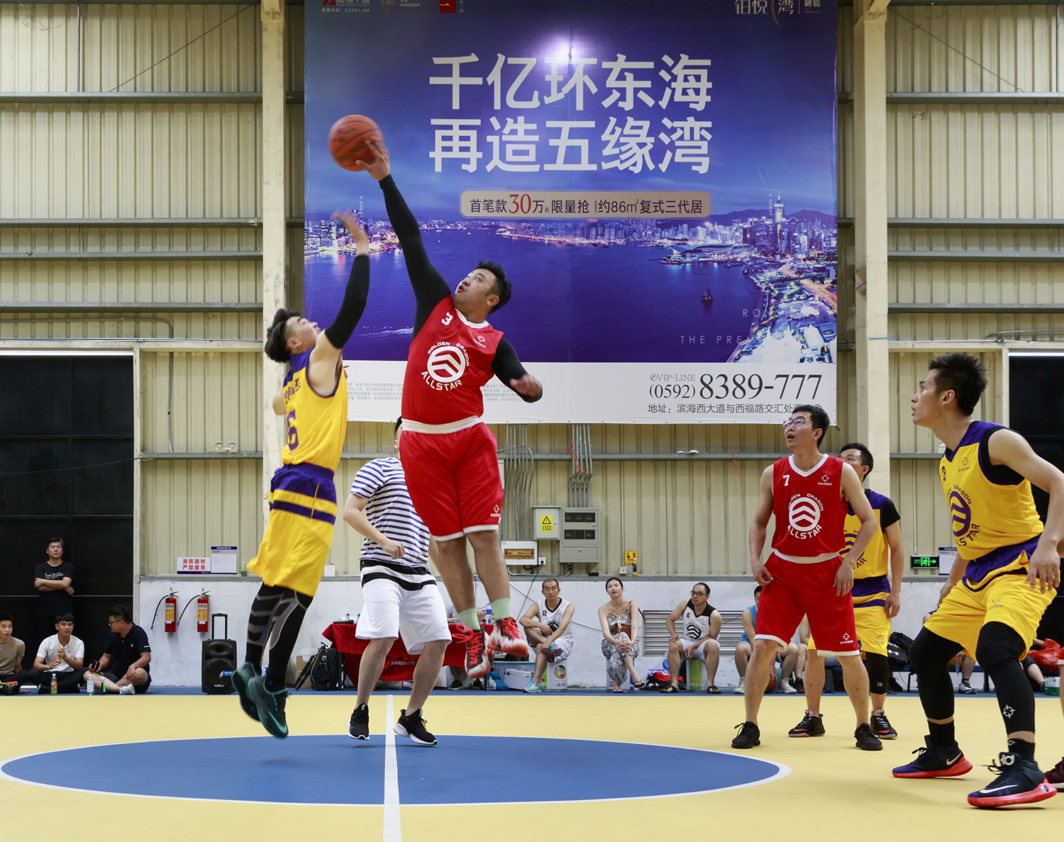 1531201645342875.jpg 篮球赛正式开赛.jpg