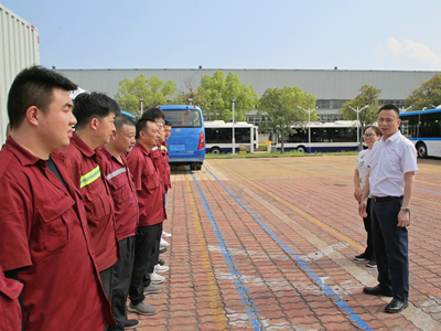 1659421837679970.jpg 慰问2_副本.jpg