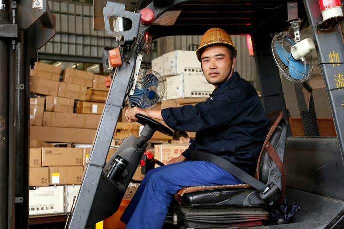 1541660154304707.jpg 说明: 伍小刚