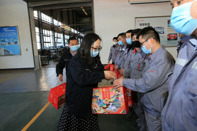 1647393131513443.jpg 慰问3_副本.jpg