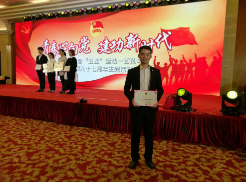 1557027760527677.png wps32.png