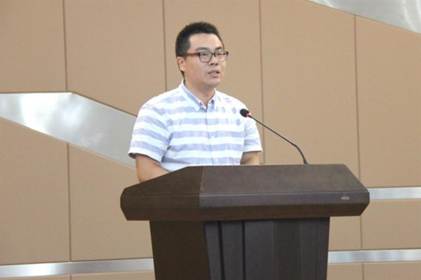 1535593129697559.jpg 说明: E:\汤亦宏\工作照片\0827党组中心组第三专题学习暨青年干部会议\精选\杨曦.jpg