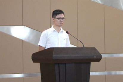 1535593020495311.jpg 说明: E:\汤亦宏\工作照片\0827党组中心组第三专题学习暨青年干部会议\精选\洪少阳.jpg